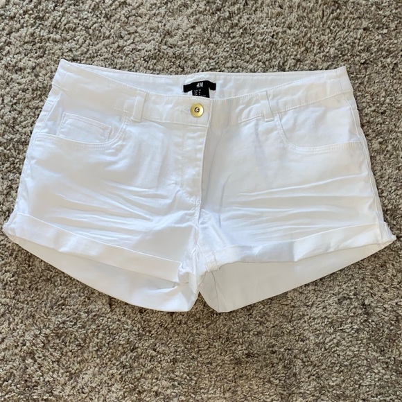 New H&M white shorts - Picture 1 of 7